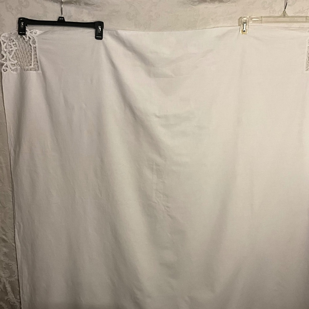 Martha Stewart Everyday White Cotton Tablecloth Battenberg Lace Trim Cottagecore